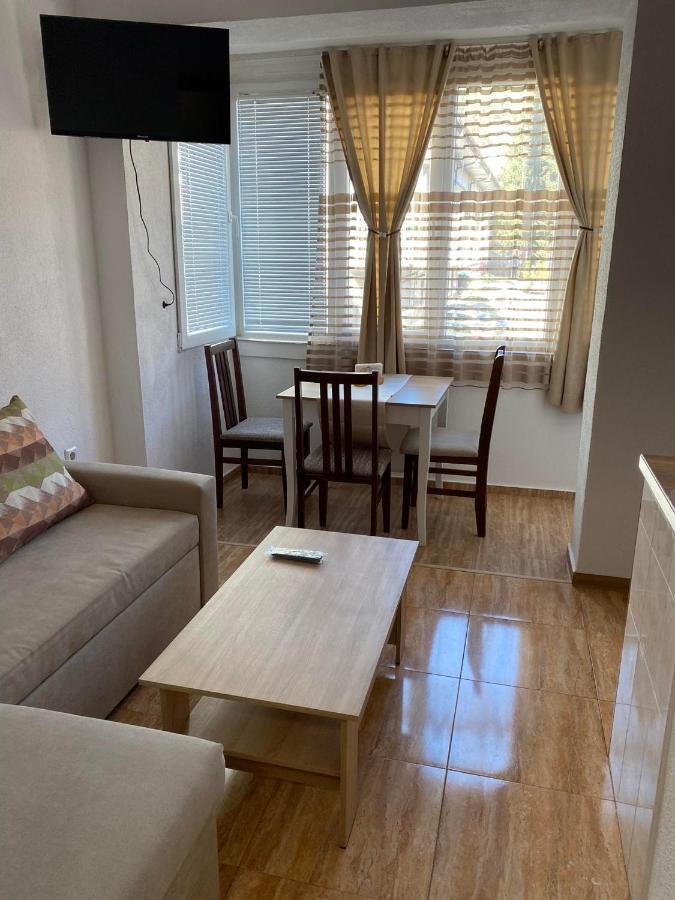 Апартамент За Гости Appartement Devin Buitenkant foto